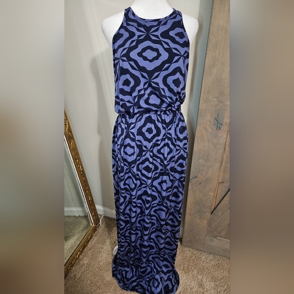 TORI RICHARD Sleeveless Racerback Max Dress In Blue/black Pattern. Size Small - Picture 2 of 12